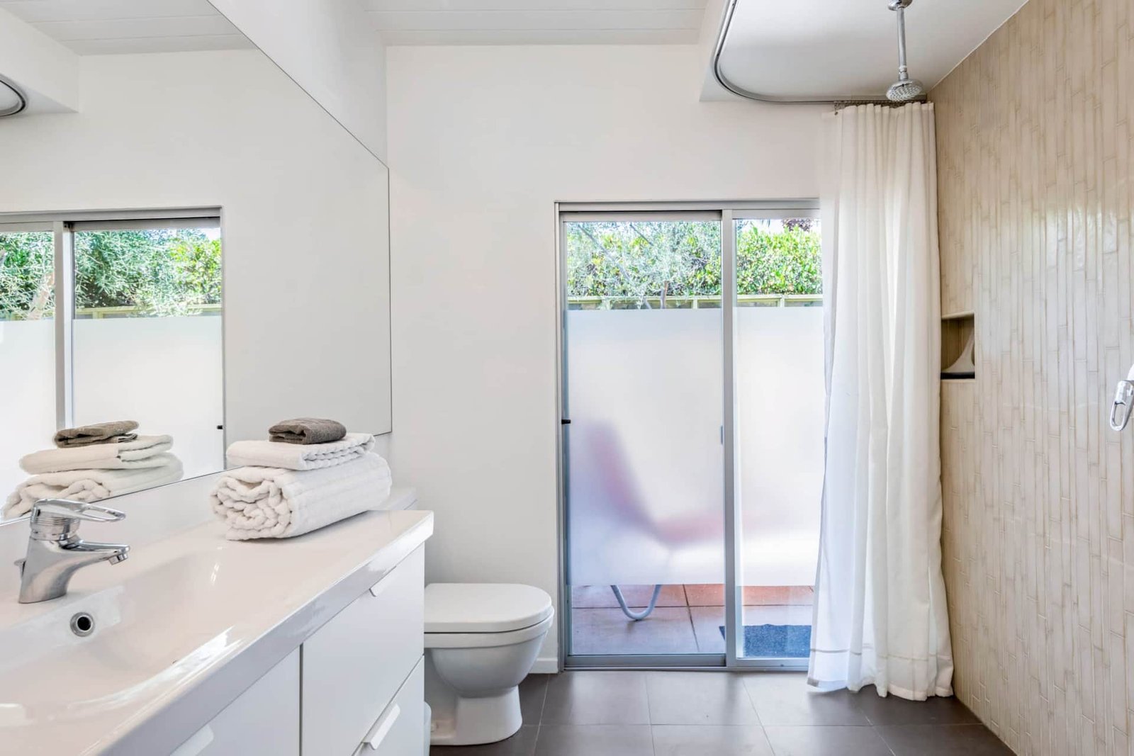 1ae623d3-54f3-49cb-8e2c-efe96a17269e