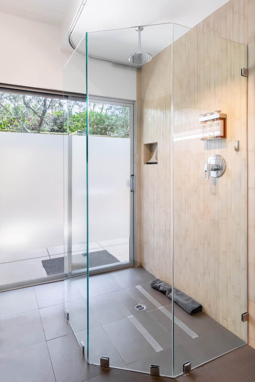 7916b858-8526-425d-8795-9dc461c4146a