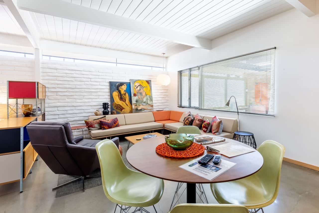 f2f5ffd4-46cd-4dfd-9cd3-2dbb53591c0a